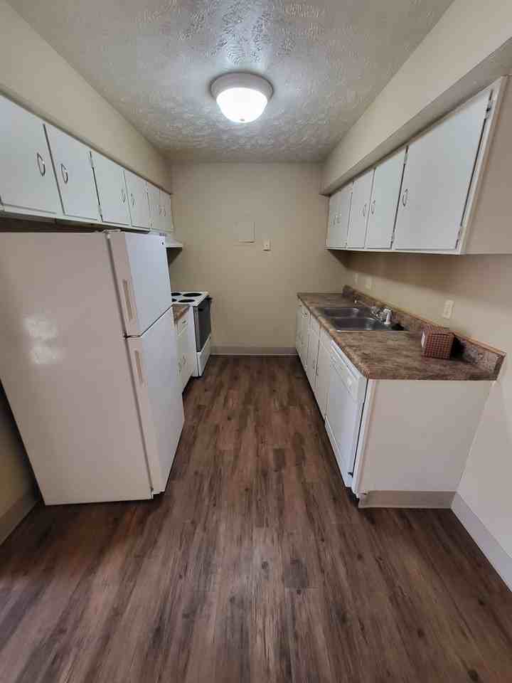 8500 Granville Parkway - Photo 3 of 11