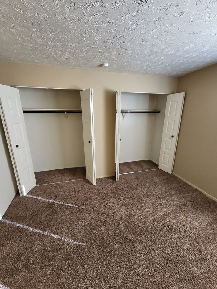 8500 Granville Parkway - Photo 7 of 11