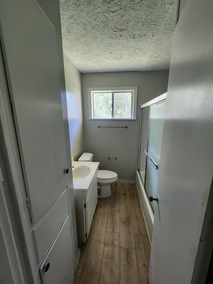 306 N Southland Dr #1 - Photo 6 of 10