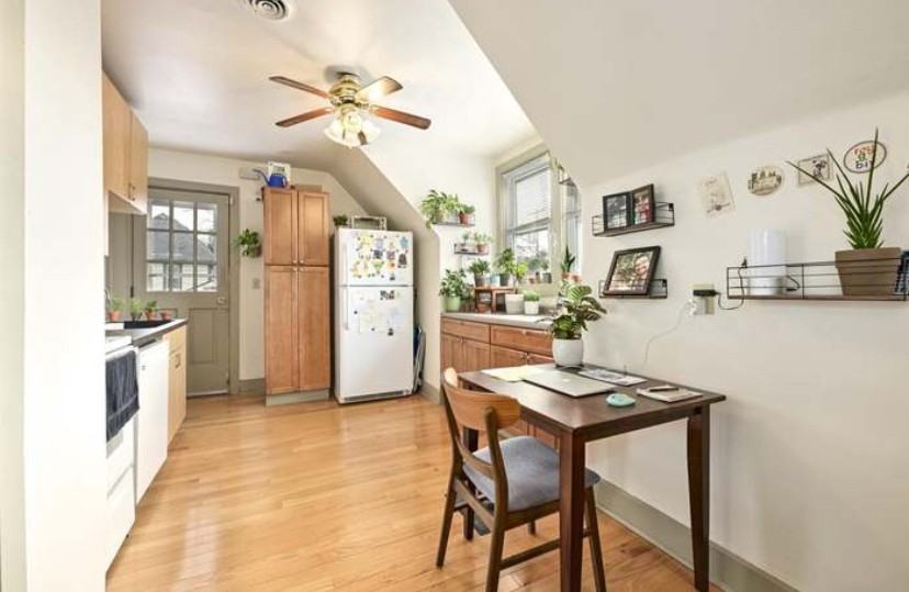 2044 N Buffum St #B - Photo 4 of 7