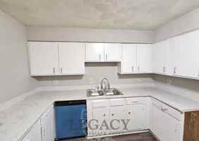 featured image of 1077 Harold Dr #1