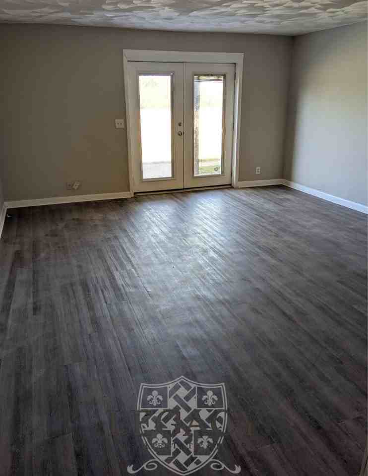 1077 Harold Dr #1 - Photo 5 of 8