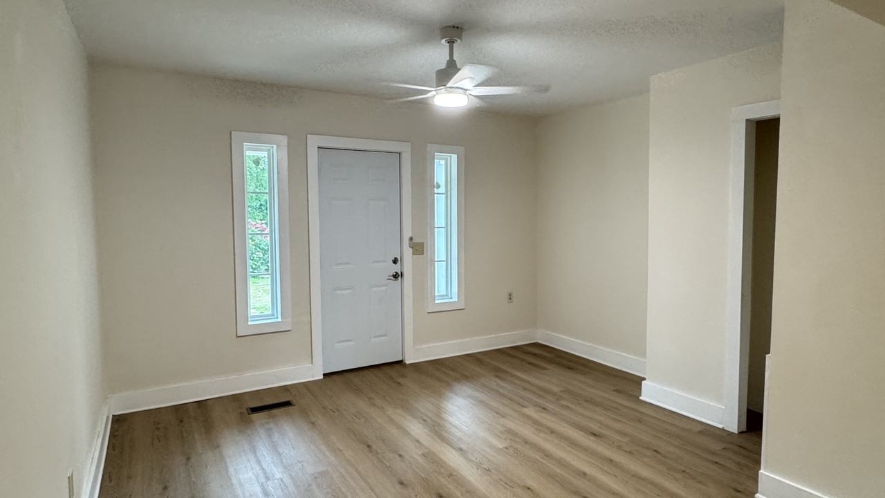 112 Douglas St #1 - Photo 2 of 13