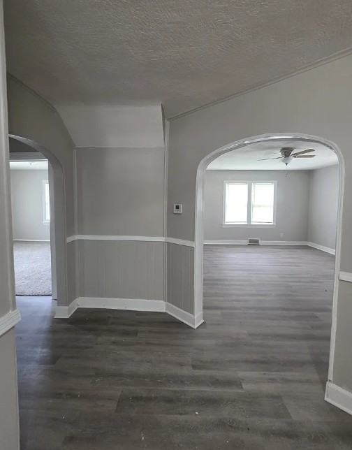1504 N Summit Ave #1 - Photo 4 of 10