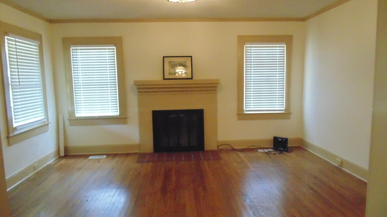 1102 Dodson St #1 - Photo 2 of 10