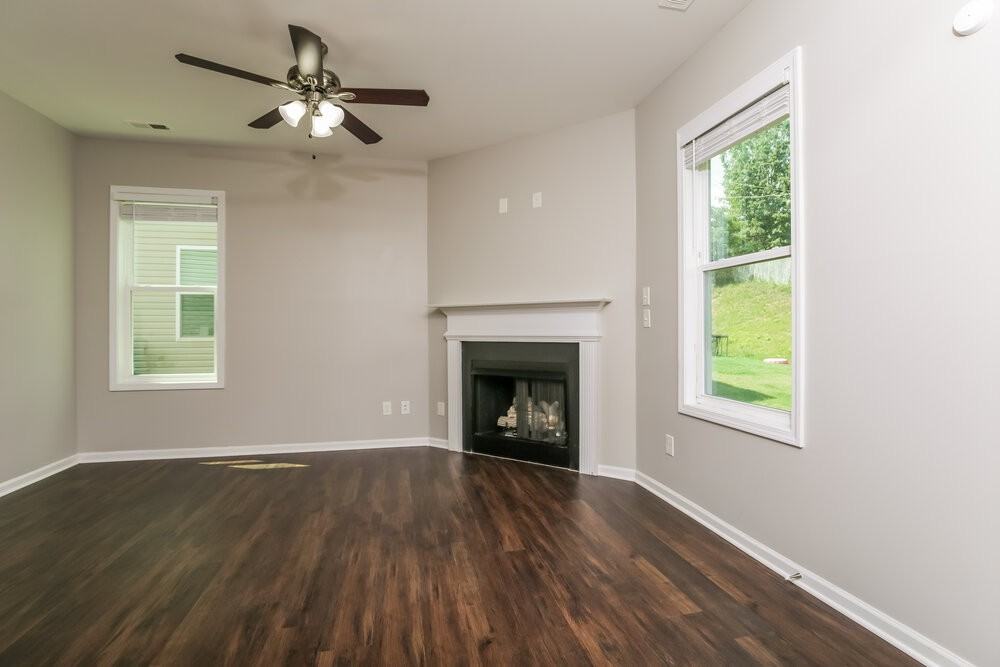 377 Crawford Pkwy - Photo 4 of 17
