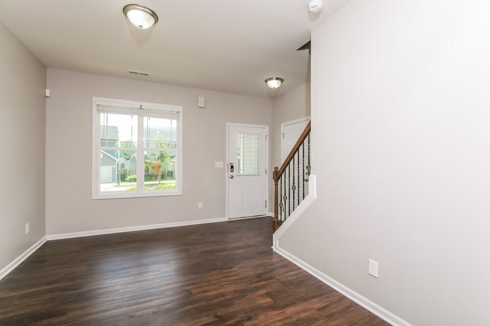 377 Crawford Pkwy - Photo 6 of 17