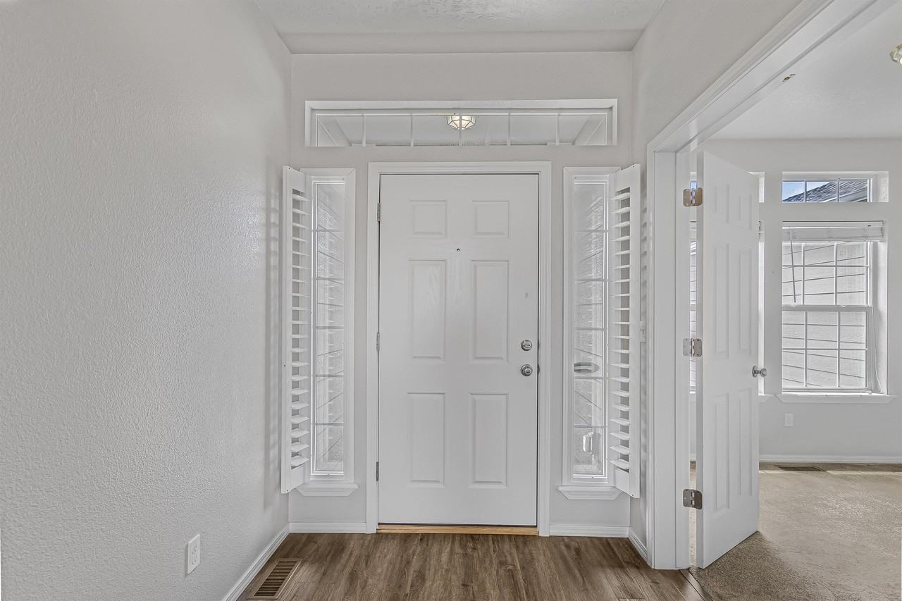 6518 E Fairmount St #1 - Photo 5 of 33