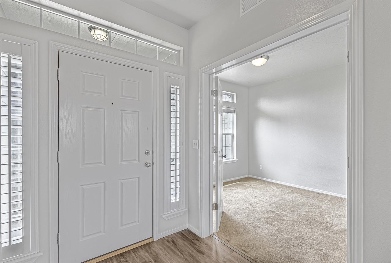 6518 E Fairmount St #1 - Photo 6 of 33