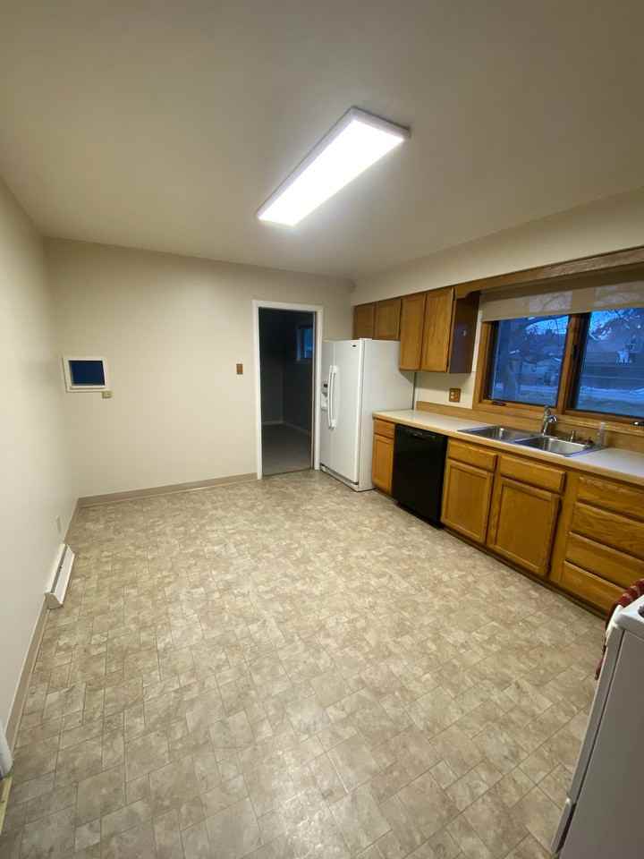 2304 Hewitt Dr #1 - Photo 3 of 13