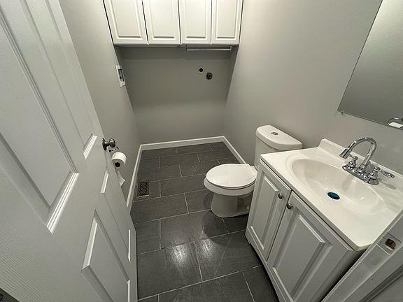 514-516 Broken Oak Court - Photo 4 of 10