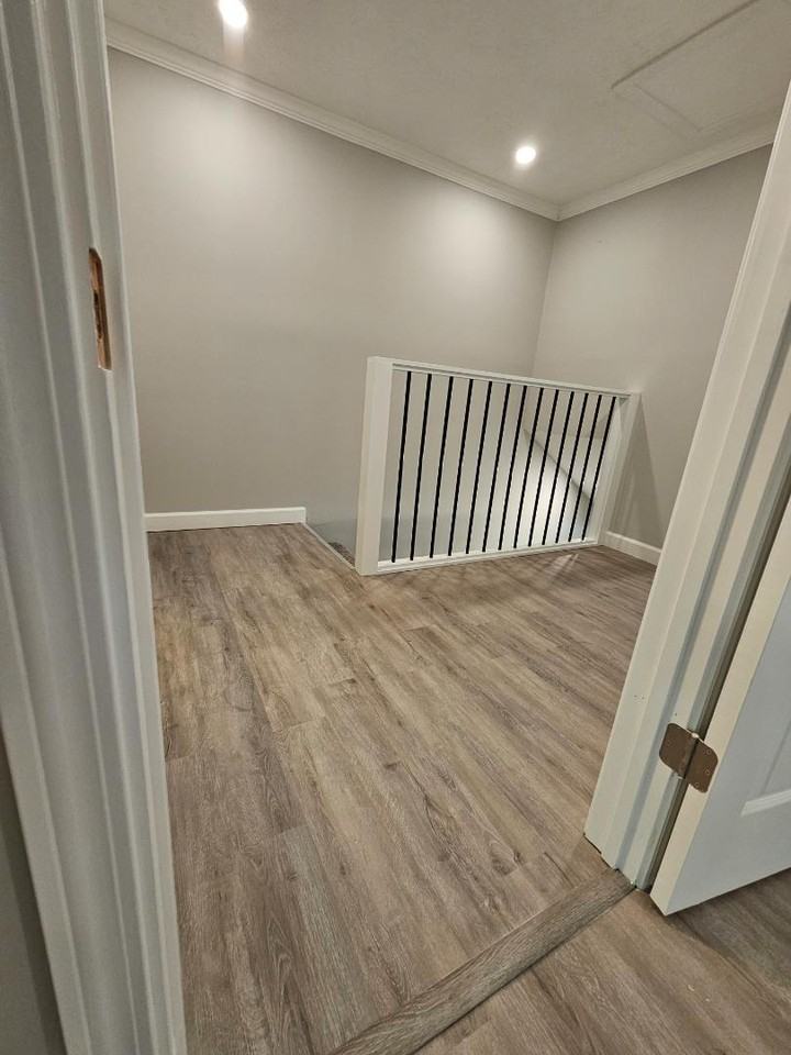 514-516 Broken Oak Court - Photo 5 of 10