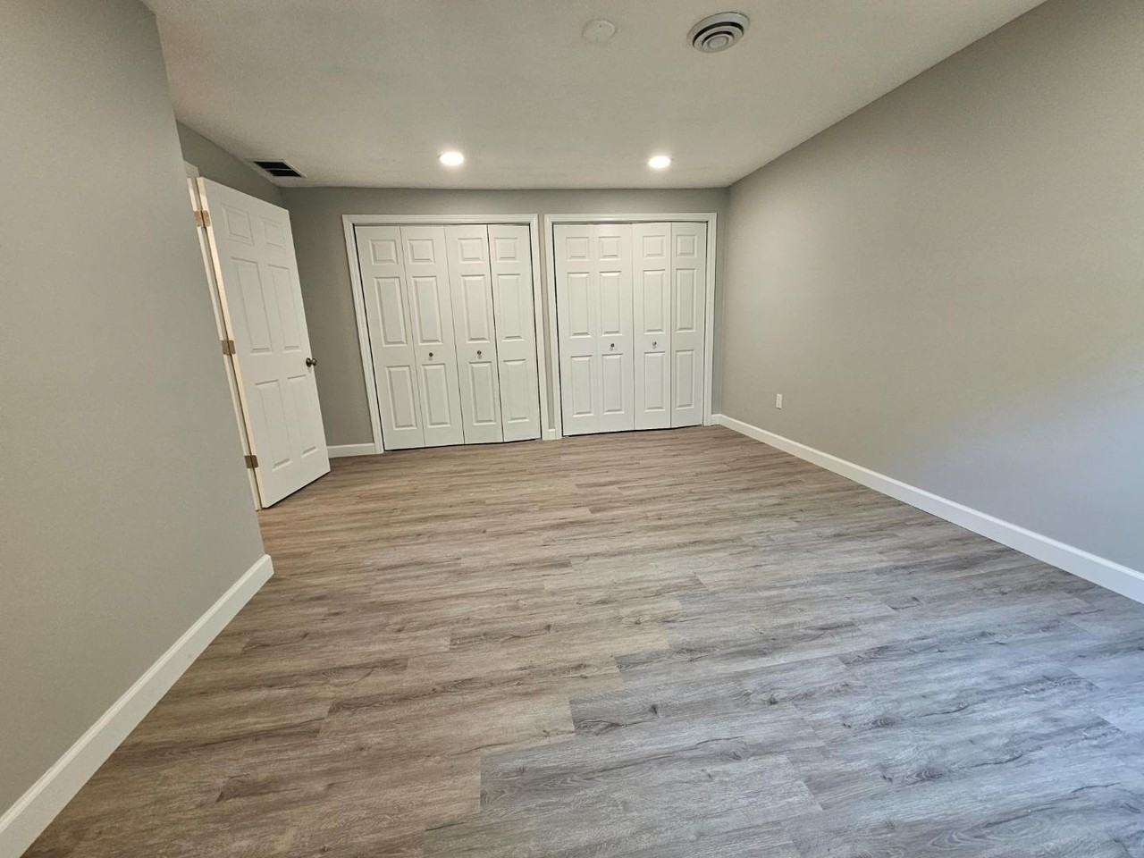 514-516 Broken Oak Court - Photo 7 of 10