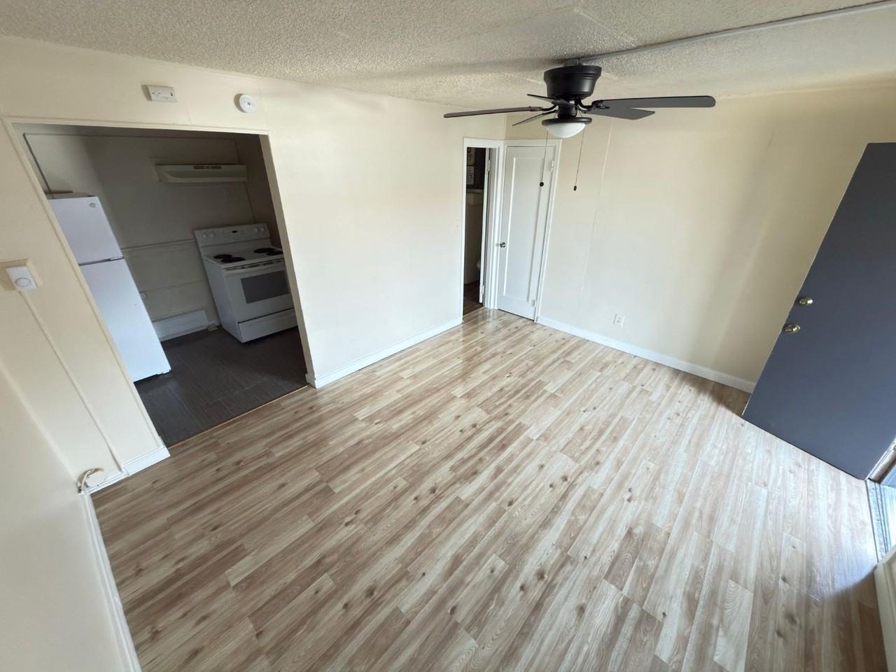 9632 Aurora Ave N - Photo 5 of 14