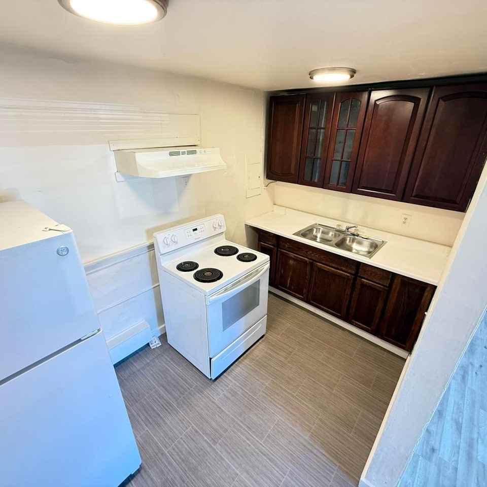 9632 Aurora Ave N - Photo 6 of 14