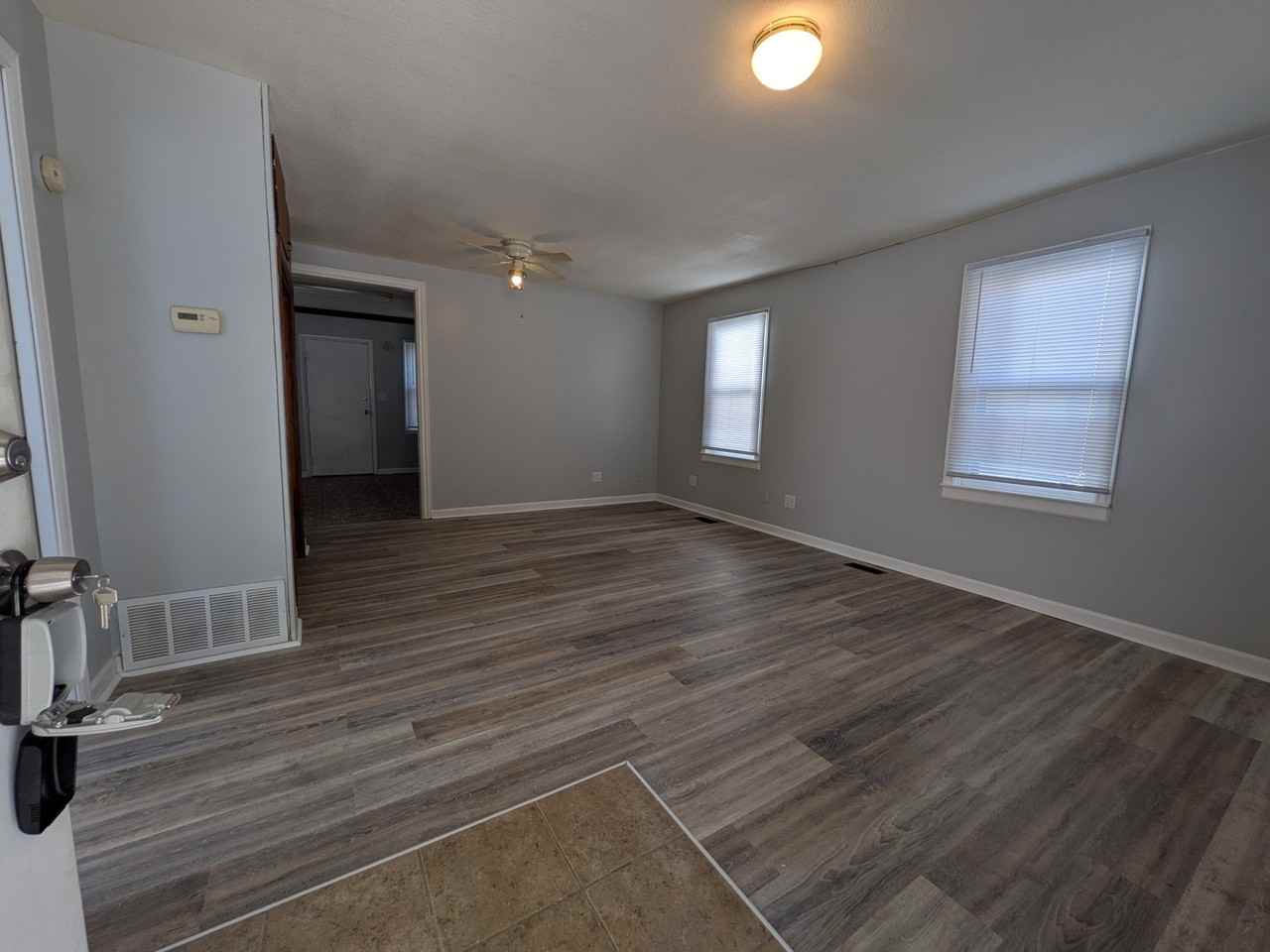 1107 Nw Van Buren St #1 - Photo 3 of 15