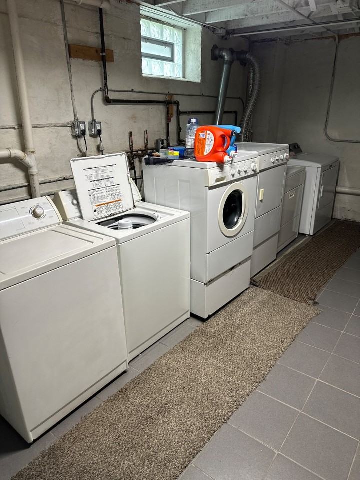 2420 Overlook Rd - Photo 2 of 2