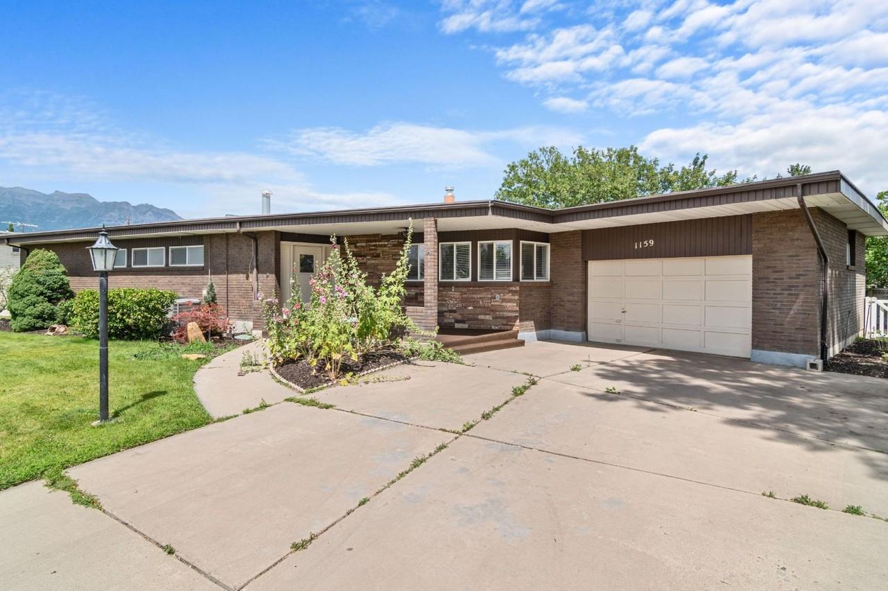 1159 S 300 W - Photo 2 of 21