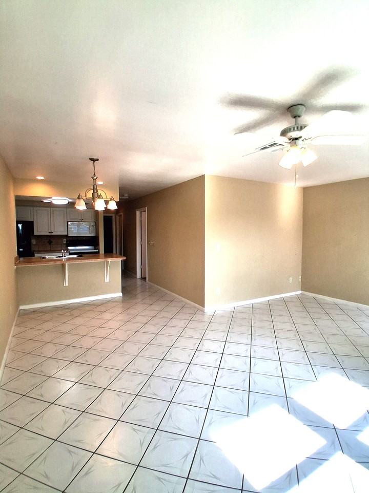4500 Skyline Blvd #4500 - Photo 5 of 19