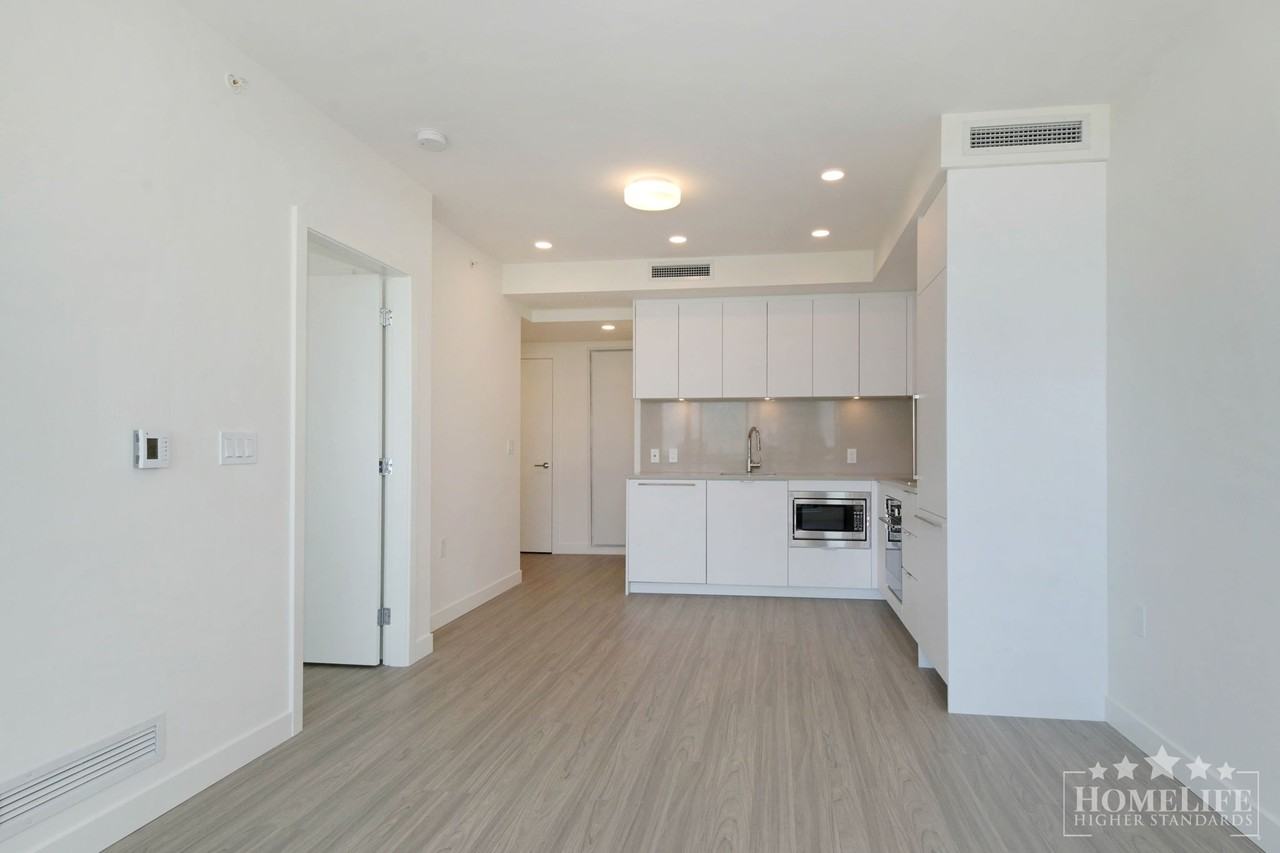 13675 107a Ave - Photo 5 of 50