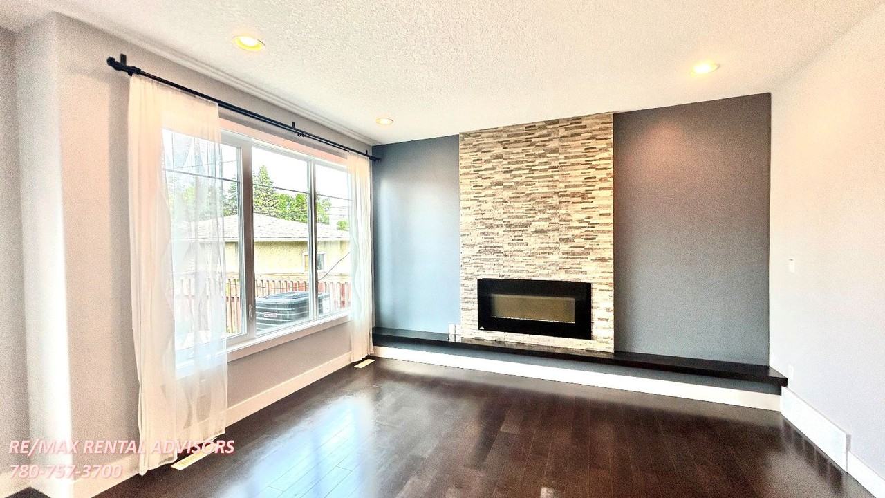 10530 62 Ave Nw - Photo 5 of 28