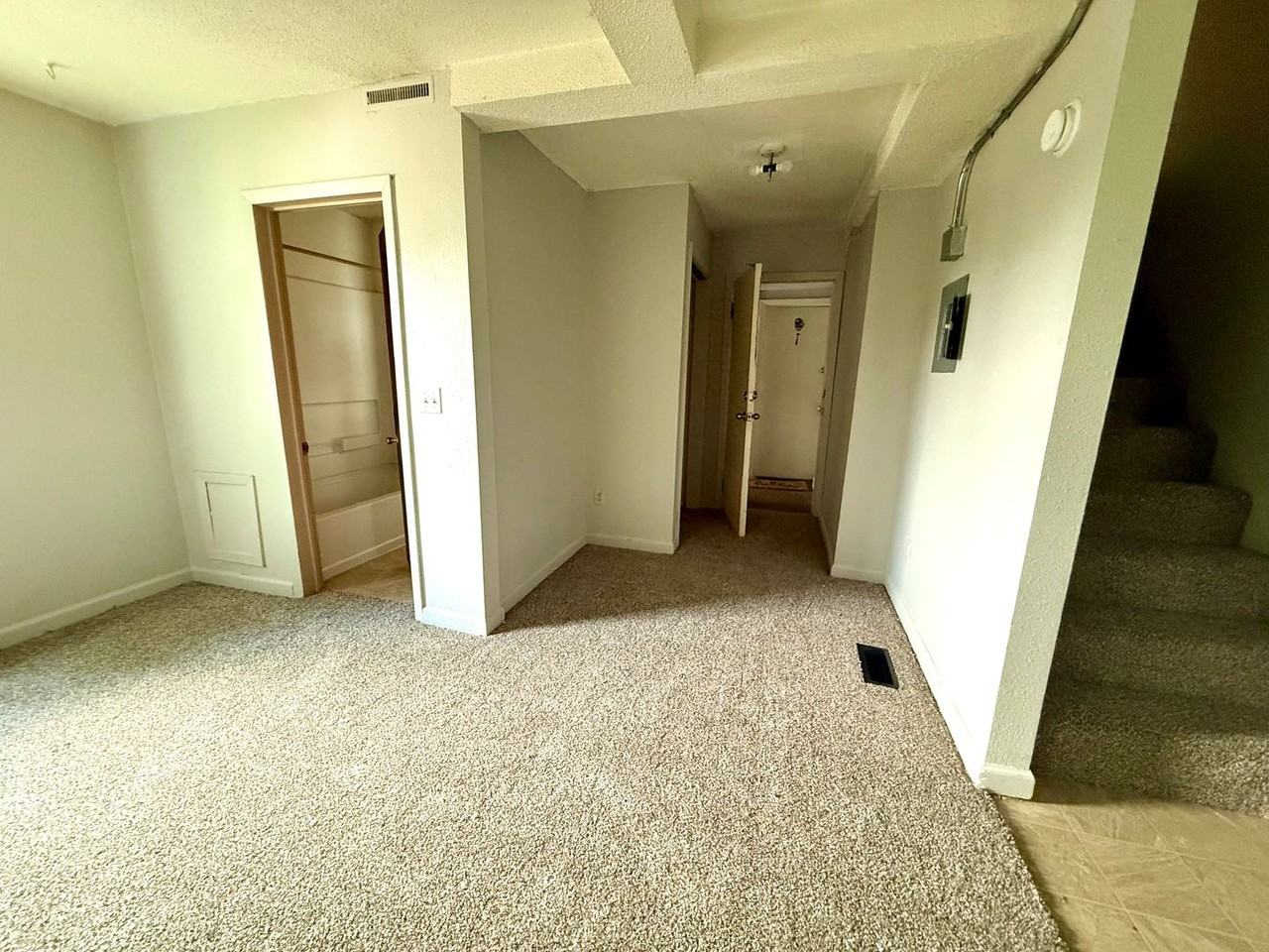1515 S Norton Avenue (Alpha Team) - Photo 7 of 23