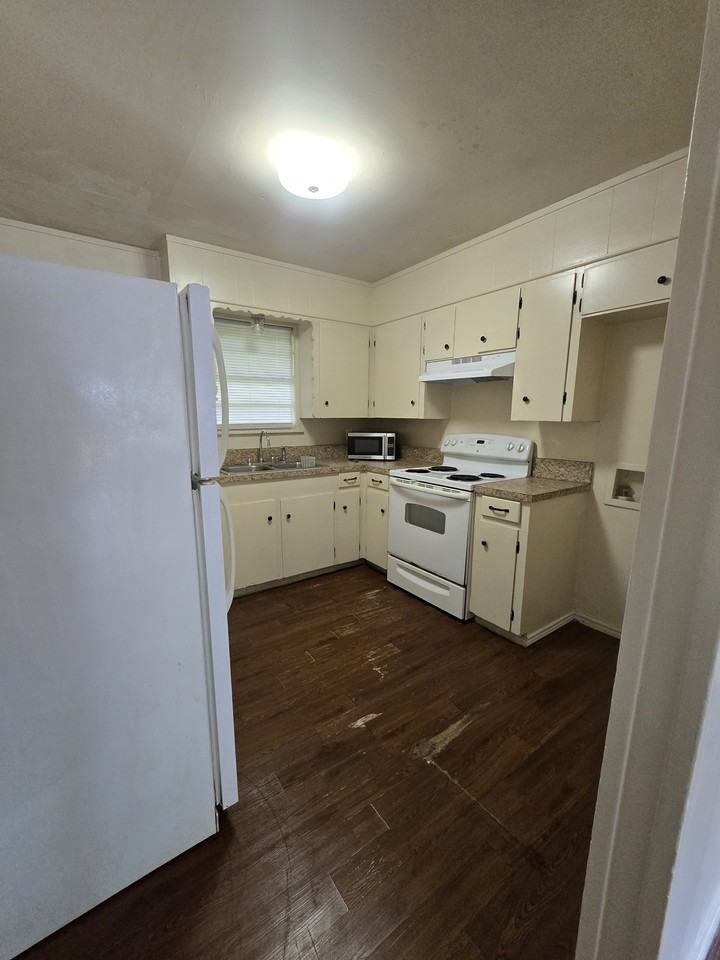 11662 West First AvenueUnit #4 - Photo 3 of 24