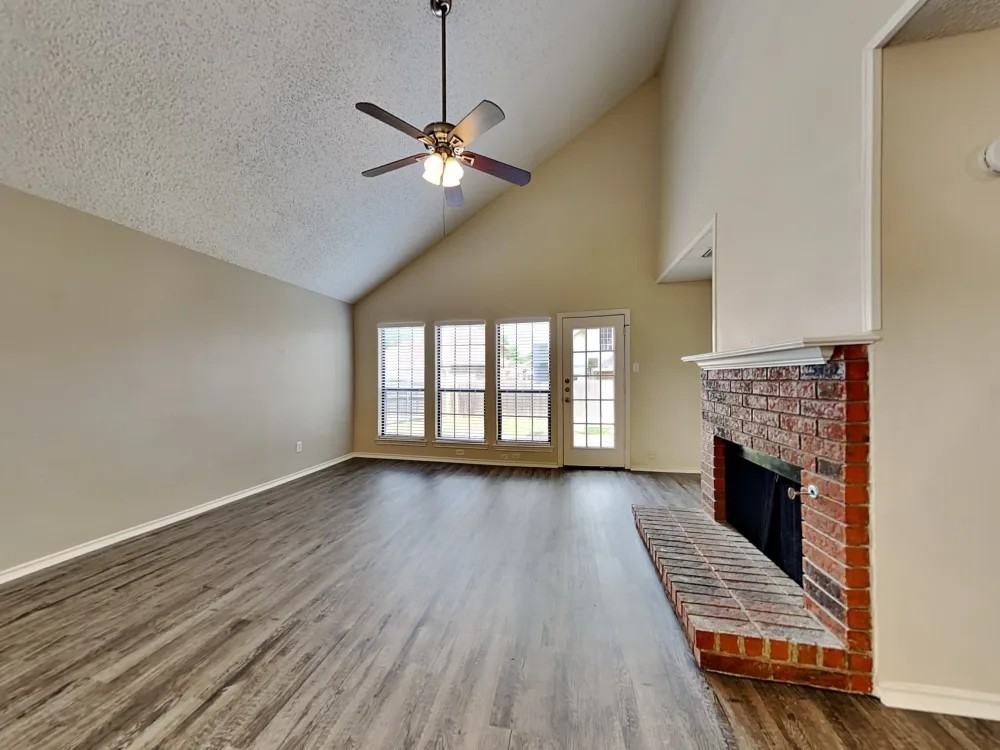 3809 Landings Road - Photo 2 of 6