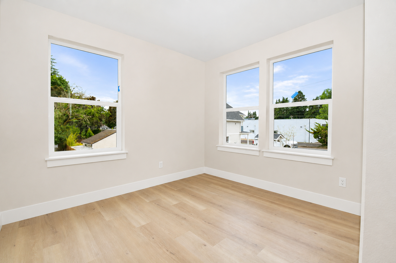 18852 Se Mildred St #18852 - Photo 7 of 23
