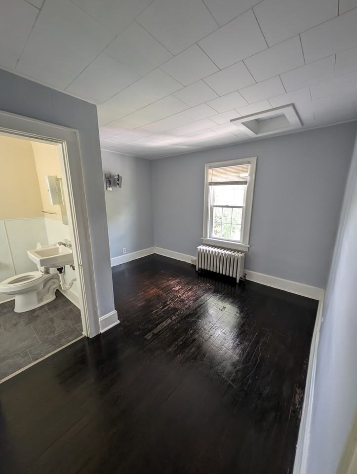 Linden Street - 548 1/2 #548-1-2 - Photo 6 of 7
