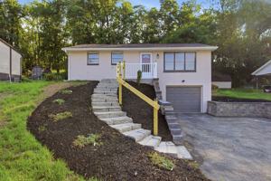 featured image of 29 Janyce Dr #1