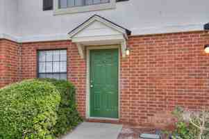 featured image of 104 Canary St #104