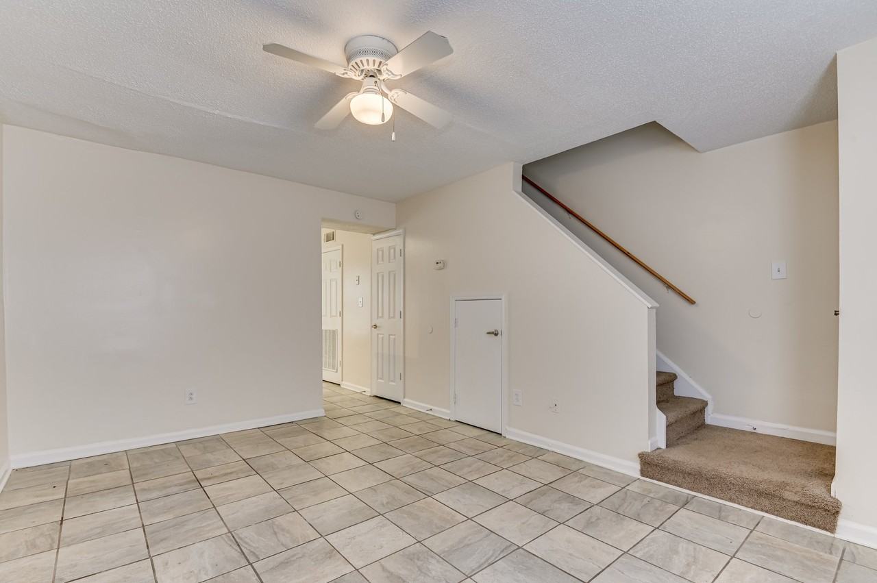 104 Canary St #104 - Photo 2 of 9