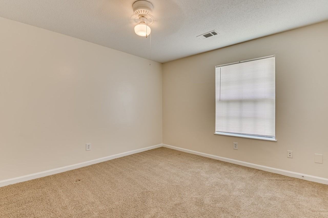 104 Canary St #104 - Photo 7 of 9