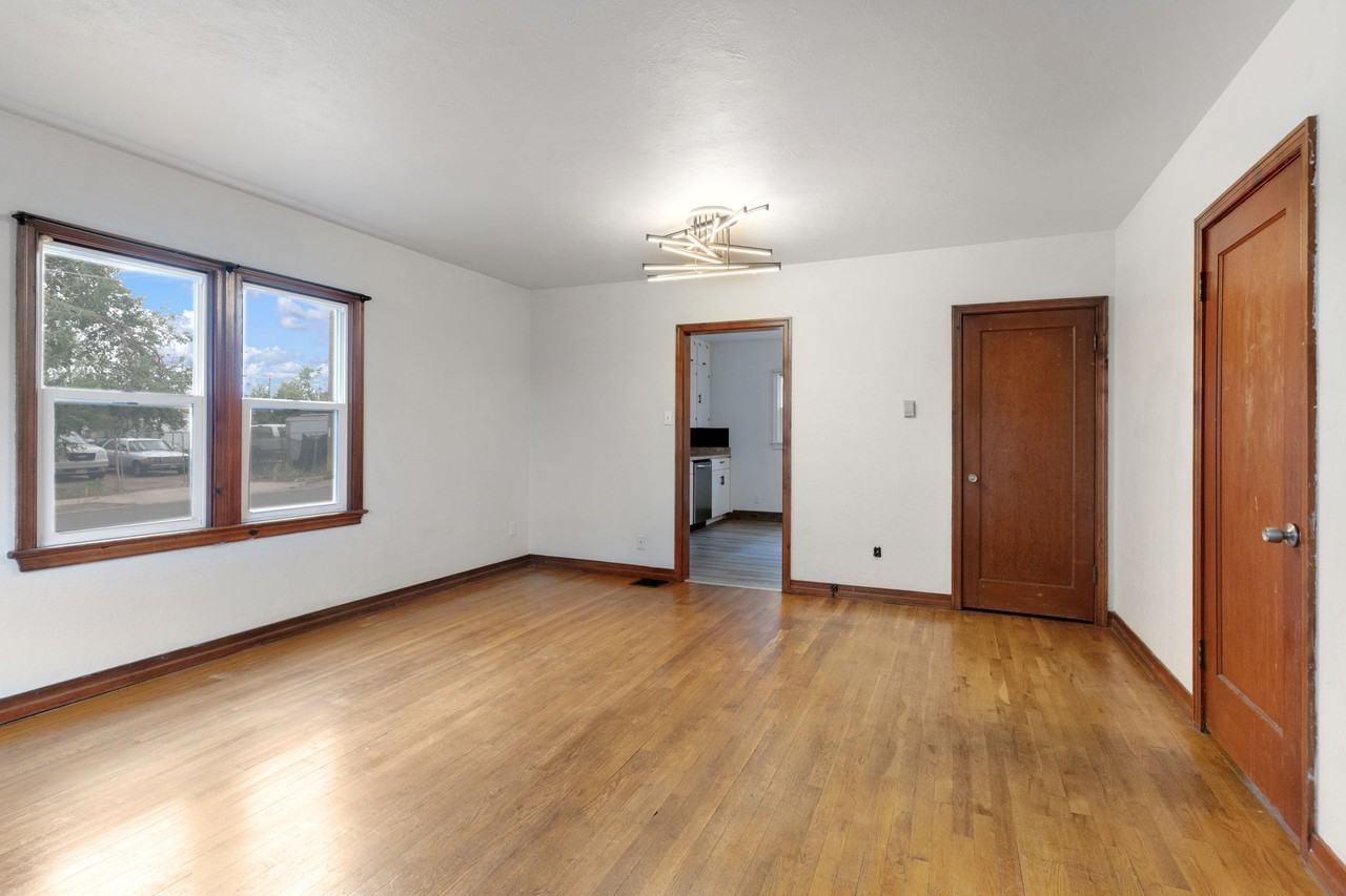 2625 Gunnison St #1 - Photo 2 of 24