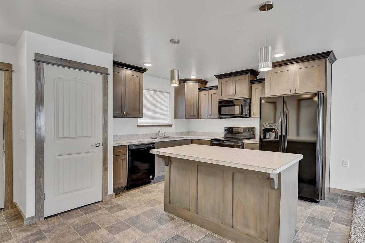 951 Gibbon St #2 - Photo 5 of 16