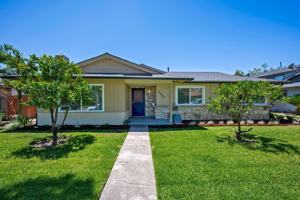 featured image of 2620 W Aurora St #1
