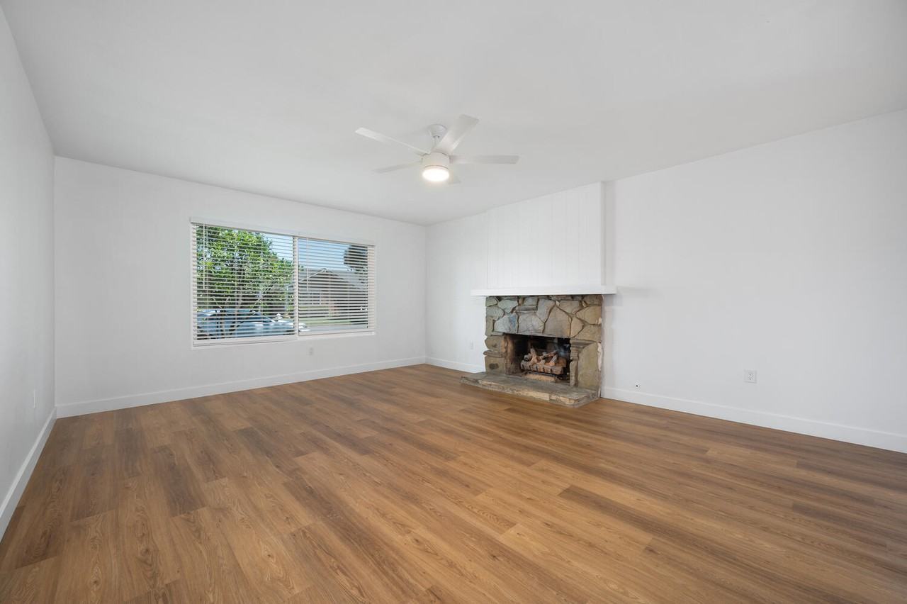 2620 W Aurora St #1 - Photo 6 of 35