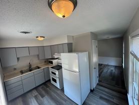 103 E Sangamon St #4 - Photo 1 of 1