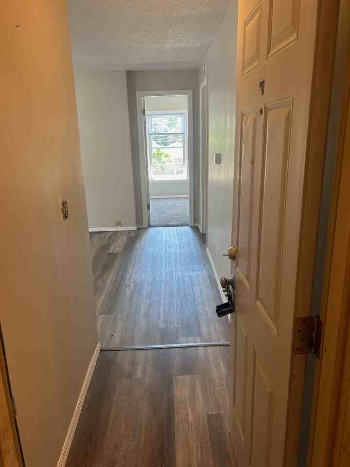 103 E Sangamon St #4 - Photo 7 of 7