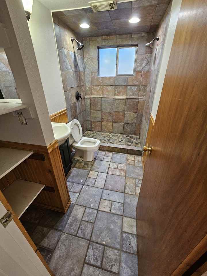 425 Cedar Ave #1 - Photo 4 of 9