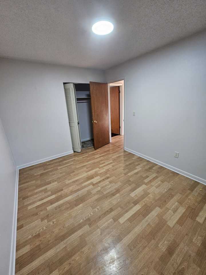 425 Cedar Ave #1 - Photo 5 of 9