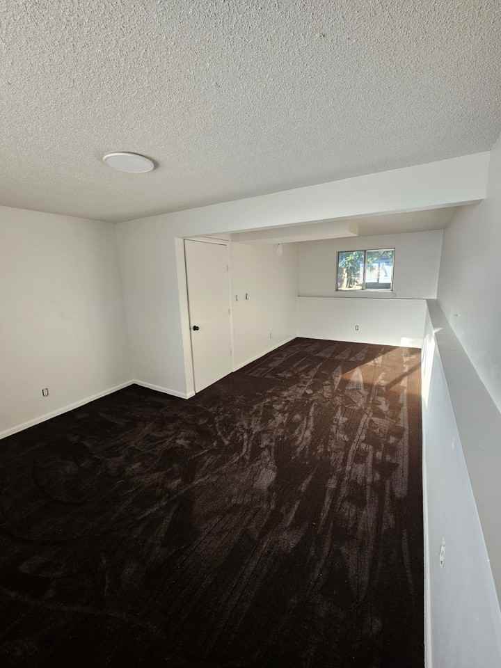 425 Cedar Ave #1 - Photo 7 of 9