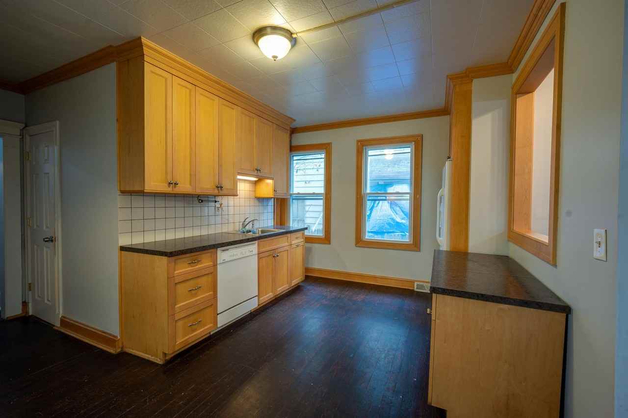 166 Beaver St Apt 1st #1 - Photo 5 of 20