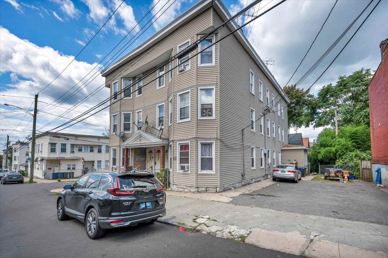 1149 Ogden Street Ext 2nd Fl #4 - Photo 5 of 27