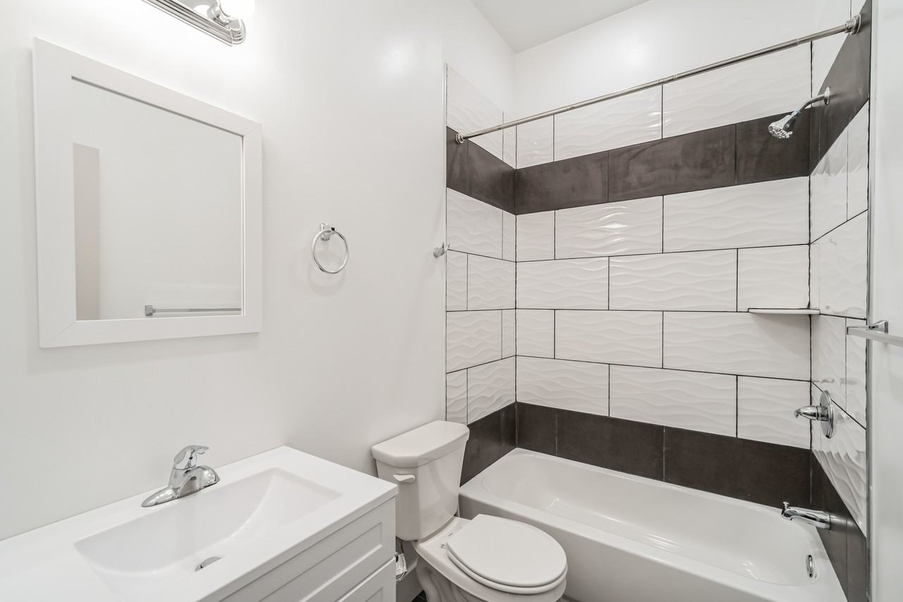 513 N 63rd St #4 - Photo 4 of 31