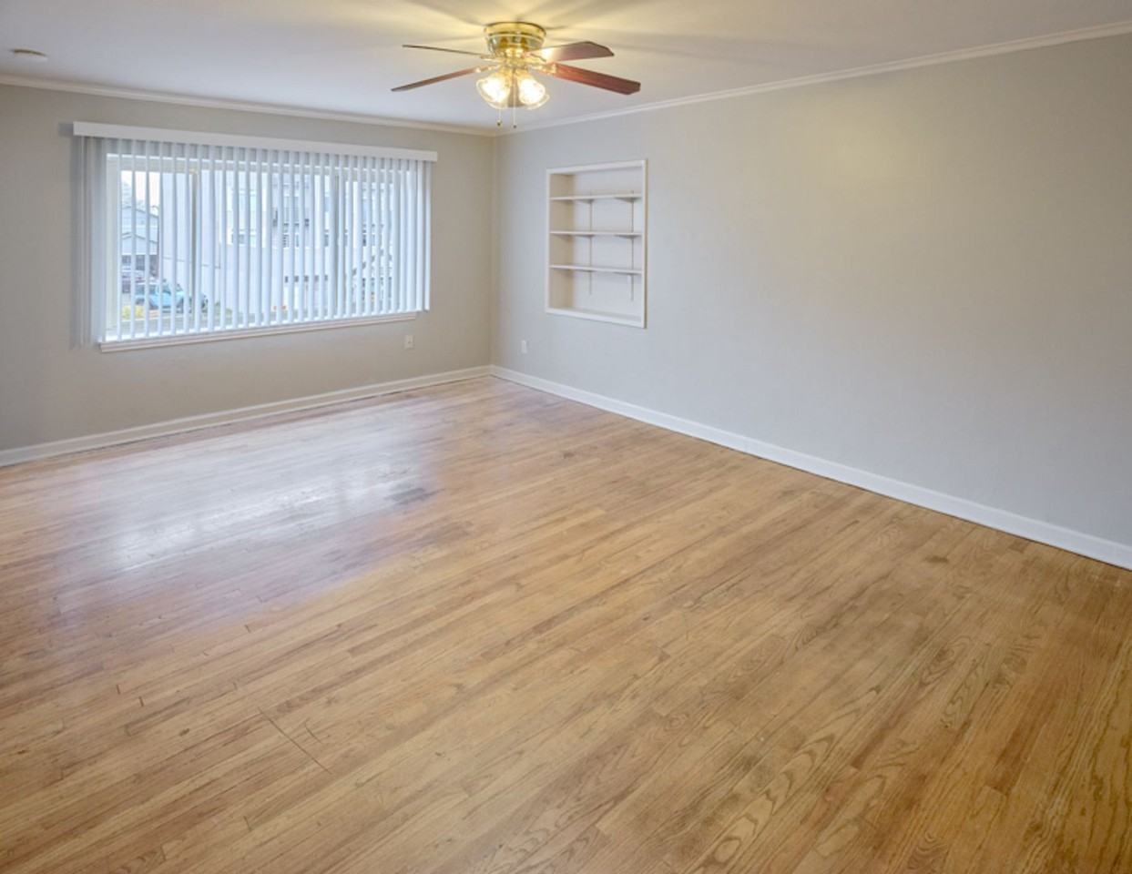 Clermont Apartments - Photo 5 of 21