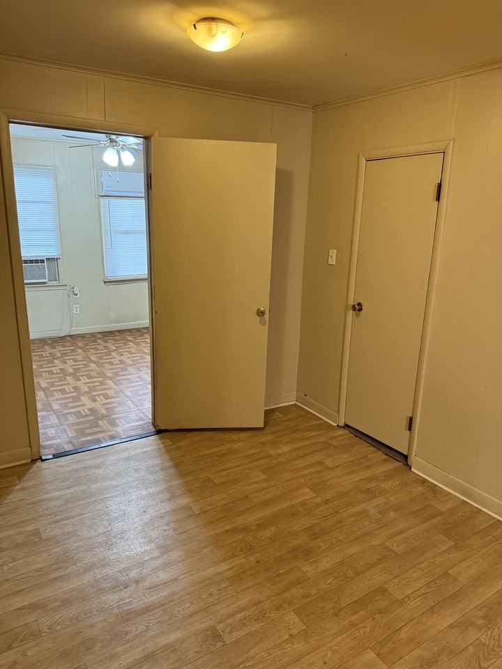 2134 N Norfolk Ave #1 - Photo 6 of 14