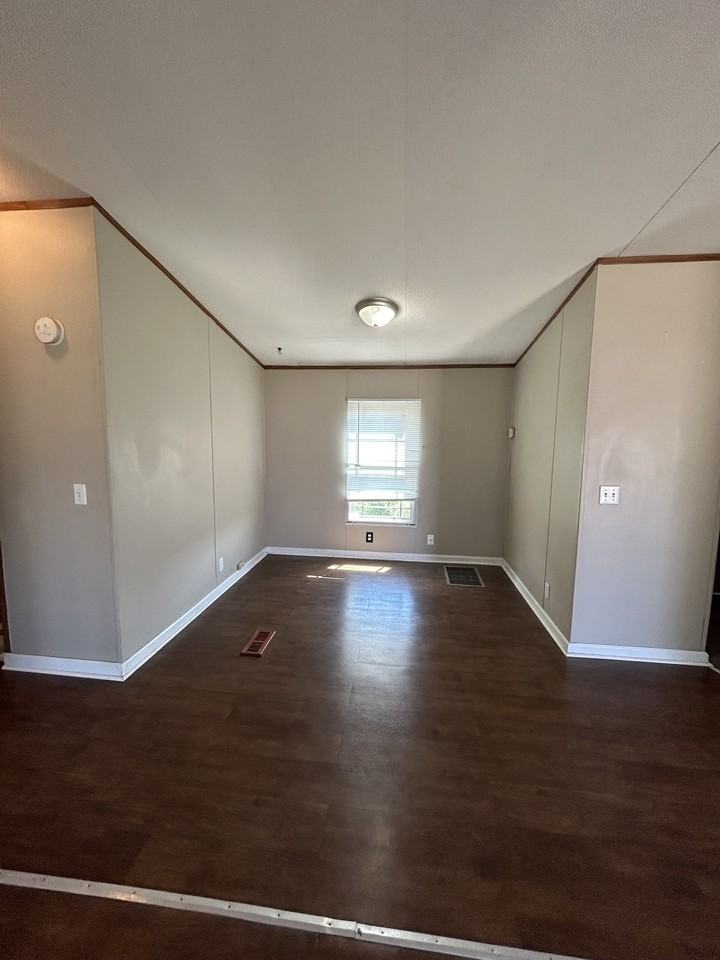 191 Zackary St #1 - Photo 3 of 20