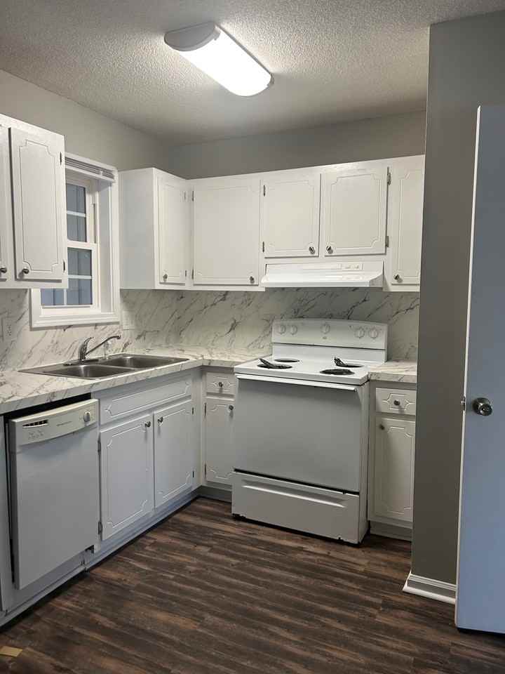 1200 Pine St #B - Photo 4 of 13